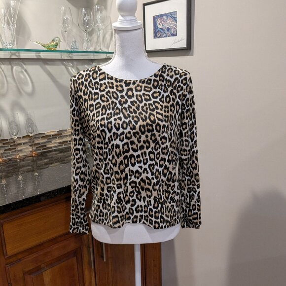 Chico's Leopard Round Neck Pullover Sweater Long Sleeve Button Accents Chicos - Picture 2 of 4